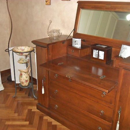 Affittacamere Casa Sofia アンギアーリ 部屋 写真